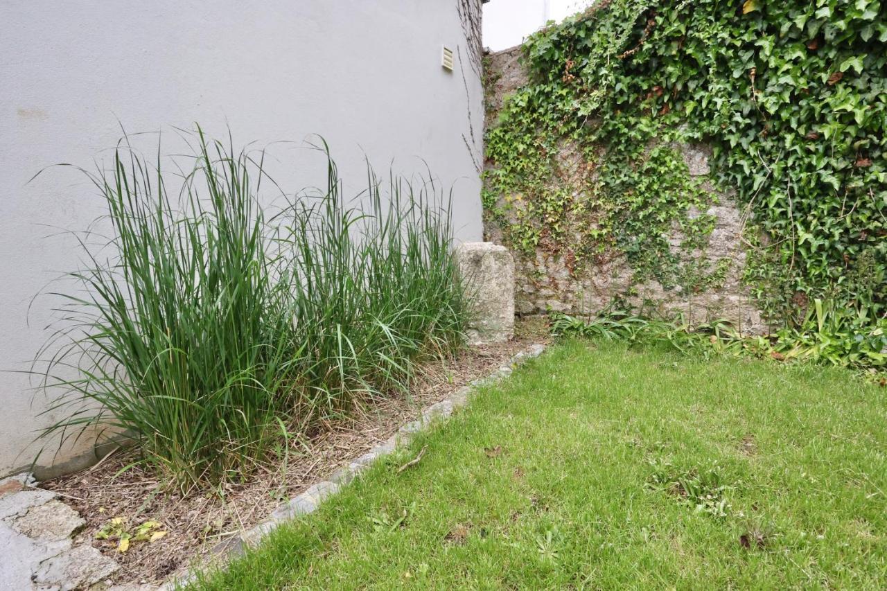 L'Atelier Et Sa Terrasse Lejlighed Pontivy Eksteriør billede